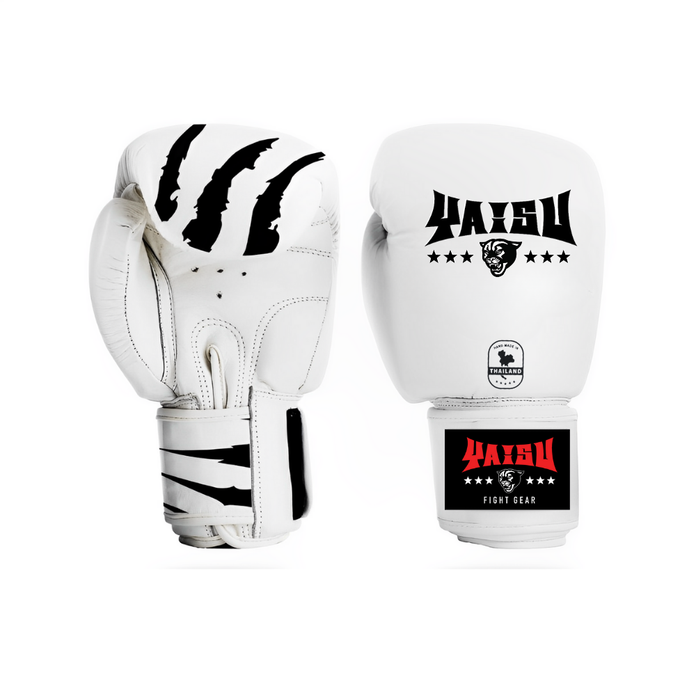 Yaisu Muay Thai Gloves - Claws